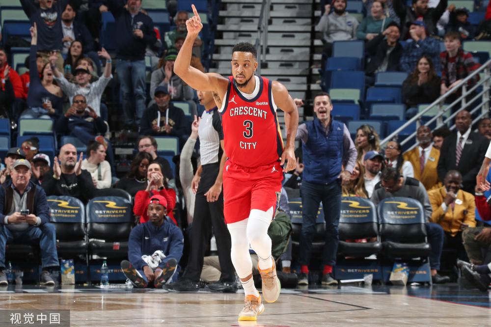 同时还吸引 同时还吸引